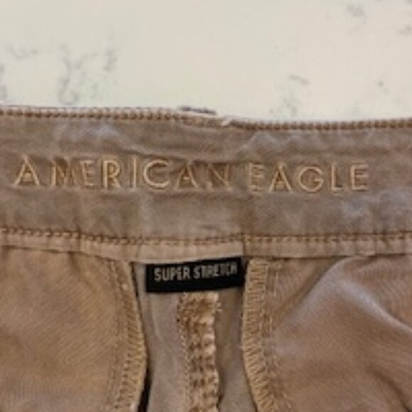 Women's American Eagle Dark Khaki Shorts Size 4 - Picture 6 of 7